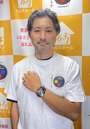 犬用サプリメントを手がける株式会社KOREDA.SFC代表・齋藤新之輔氏が「信長デイトナ」の装着体験を実施