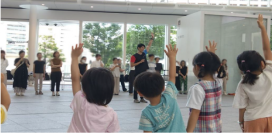 市役所がスポーツイベント広場に／横浜市とメガロスが連携し「日曜日は親子でスポーツin市役所アトリウム」を開催／～横浜市との協定に基づき、親子で楽しめる運動プログラムを無料開催～