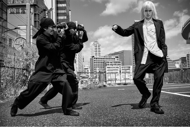 Y’s、写真家マックス・ヴァドゥクル（Max Vadukul）が東京で撮影した2025-26 A/Wコレクションの最新フォトシリーズ「Tokyo Girls」を公開