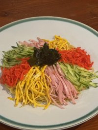 卵アレルギーの人も食べられるオリジナル麺を使用！北海道・楽しい煉屋にて道産麦ゆめちからの冷製中華麺を新発売