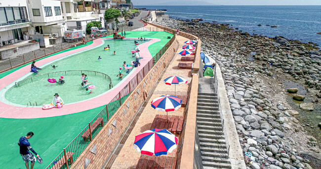 静岡県・伊豆稲取温泉の夏の人気スポット！「磯 SeaGarden IKEJIRI」が７月１９日より期間限定オープン！