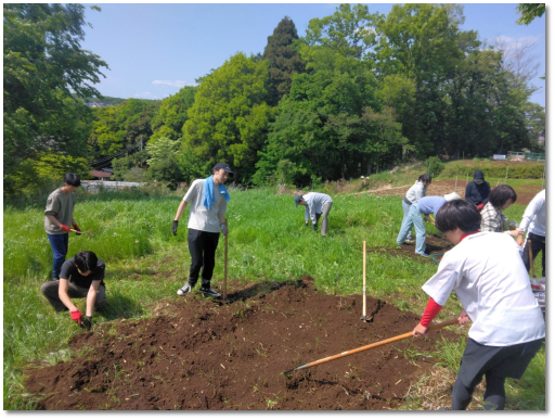 新たな「居場所」で試す、不登校・中退からの再スタート～1カ月丸ごと体験する特別企画。河合塾コスモ「8月トライアル」～