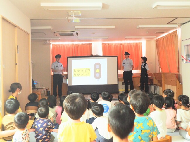 JR東日本の職員が“先生”に! 「JR東日本 × ライクキッズ」幼児向け鉄道マナー教室 開催レポート