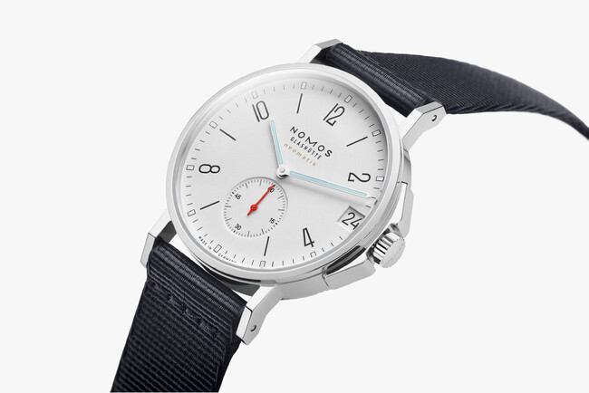 ドイツ時計ブランド「NOMOS GLASHUTTE / ノモス グラスヒュッテ 」から、クラッシックでエレガントなダイバーズウオッチの新作「アホイ ネオマティック 38 デイト」が登場。