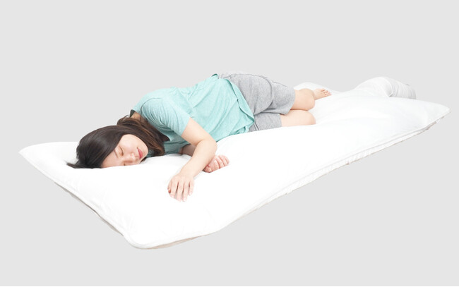 ふわっと冷感に包まれる心地よさ　風で接触冷感を長続きさせるマット『雲のねいろマット ふわ』を発売