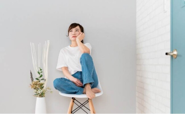 【フェムテック＆フェムケアのシックスセンスラボ株式会社の全国調査】30歳以上の女性、ストレスの原因は経済不安、健康不安、家族関係。そのストレス解消法は？