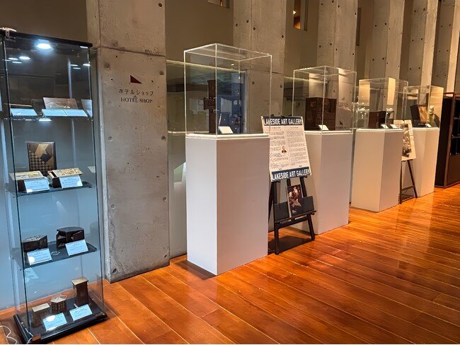 「100年前の箱根寄木細工展」を開催中!!　箱根ホテル