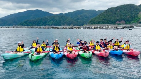 シーカヤックに挑戦！魚をさばいてレシピ作りも北陸新幹線で行く福井・若狭「海のヒミツ探検隊！」開催小学生を対象とした2泊3日の海洋イベント