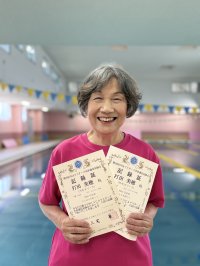 84歳、病床から水中へ―マスターズ大会で新記録樹立！年齢を超えるスイミングの力
