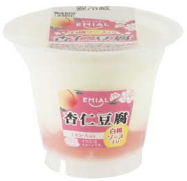 Little Asia　白桃ソース入り杏仁豆腐