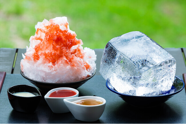 休暇村日光湯元「天然氷のかき氷屋」がビジター向けの販売を７月18日より開始　“かき氷激戦区・日光”の天然氷でつくるふわふわ食感と頭がキーンとならない冷たさをお楽しみください