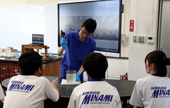 水ingグループ社員が山梨市立山梨南中学校で出前授業