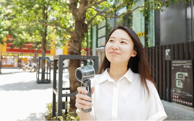 サンコーが生み出した新しい形の冷涼ハンディファン『持ち手が冷える「ハンディクールファン」』を発売