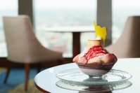 【ウェスティンホテル仙台】ジューシーな桃と濃厚なプリン、まるでパフェのようなかき氷「ももプリ氷」発売