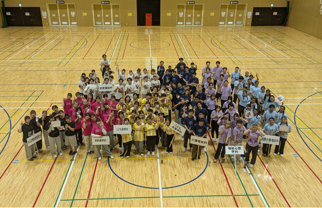 福岡　麻生医療福祉＆保育専門学校の1年生が「体育祭」で学科を越えて団結　親睦を深める機会に