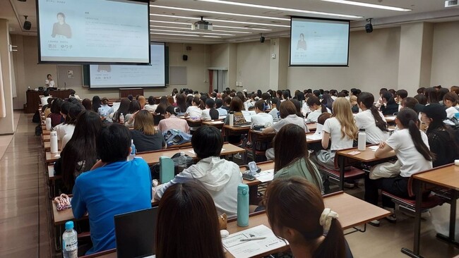同志社女子大学現代社会学部に「正しい人生選択をするためのリテラシー」をテーマに特別講義を提供