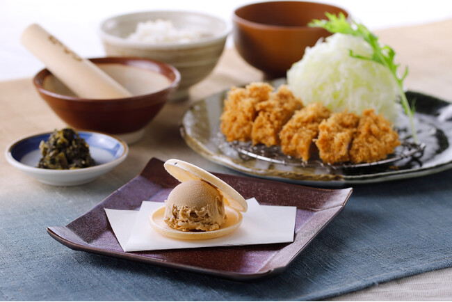 【名代とんかつ かつくら】8月1日(金) - 3日(日)の3日間、日頃のご愛顧に感謝を込めて、ご来店いただいたすべてのお客さまに創業記念の特別デザートをプレゼント。
