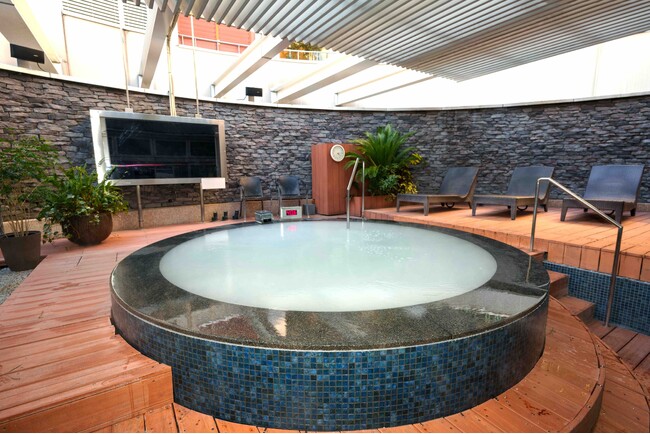 東京・池袋　都心の大人のスパ施設「タイムズ スパ・レスタ」　夏休み期間に合わせた「夏の学割」キャンペーンを開催