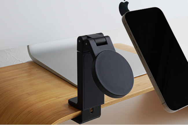 いろんな場所にMagSafe対応スマートフォンをしっかり固定！クリップ型スタンド「OWL-STD13-BK」を発売。