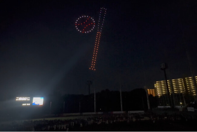 SkyDrive、中学生硬式野球「ポニーリーグ」全国大会の開会式で初のドローンショーを開催
