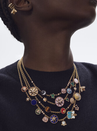 【DIOR FINE JEWELLERY】「ローズ デ ヴァン」10周年 アイコンを巡る壮大な旅 「ローズ デ ヴァン チャーム」
