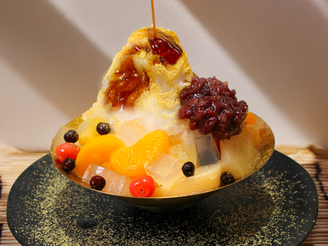 業界初※“削るわらびもち”！ 廻転寿司店発の新感覚スイーツ進化系かき氷「もち氷」から新商品登場「もち氷～あんみつ～/～ティラミス仕立て～」