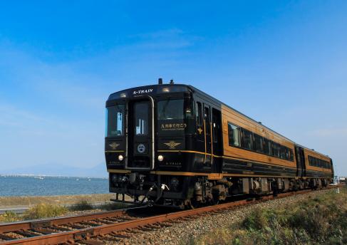 “「特急 Ａ列車で行こう」特別運行！JAZZとハイボールで楽しむ三角線の夕べ発売のお知らせ”