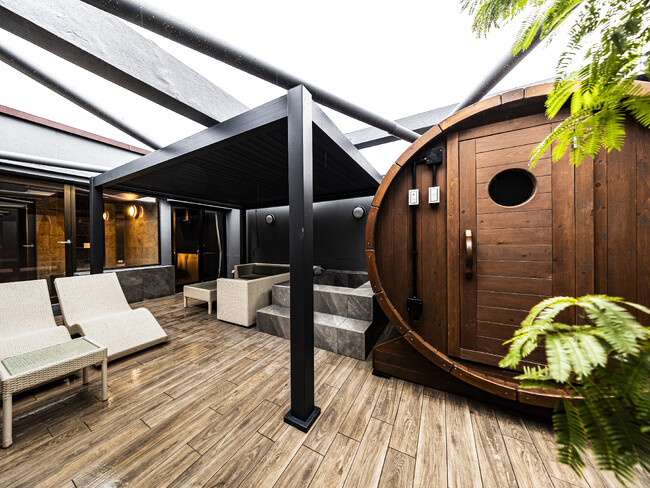 【ホテル評論家 瀧澤 信秋氏 監修】福岡空港から車で10分　博多の森に全室プライベートサウナ付き