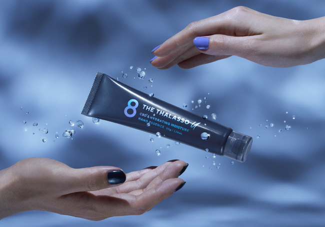 「エイトザタラソ ユー」のハンド美容液が今年も登場！指先の角層までスッと浸透、しっとり“うる・すべ”手肌へ。NMN*¹+レチノール*²配合の超しっとり*³濃厚*⁴タイプと無香料タイプが新登場！