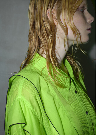 美しい手仕事が生むピンタックの色鮮やかな世界【ヤッコマリカルド】ジェイアール名古屋タカシマヤに初出店　夏に映える『VIVID CRAFT(ビビッドクラフト)』ポップアップ期間限定開催