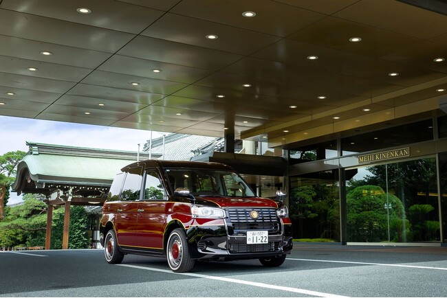 【明治記念館】“唯一無二のモダンクラシックデザインの特別仕様車が令和7年8月1日（金）より運行開始” 　ご新郎ご新婦やVIPの移動をより快適に