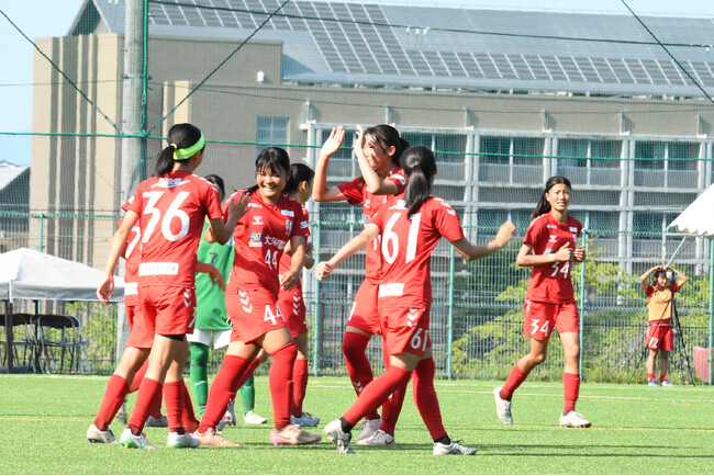 女子サッカーの普及振興に、U-15くノ一サッカー大会に特別協賛!