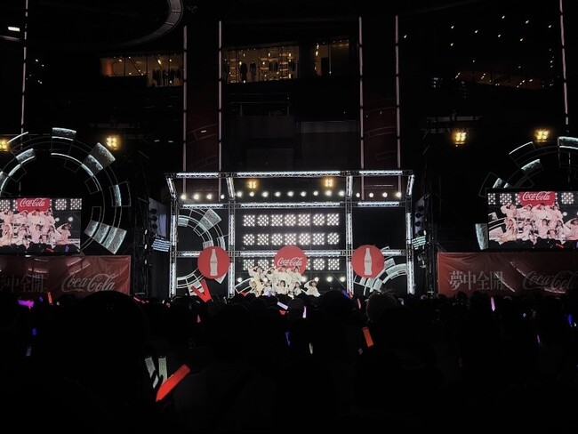 指原莉乃プロデュースのアイドルグループ ＝LOVE。　「コカ・コーラ SUMMER FES 音楽LIVE」に出演し、熱気溢れるパフォーマンスを披露！！