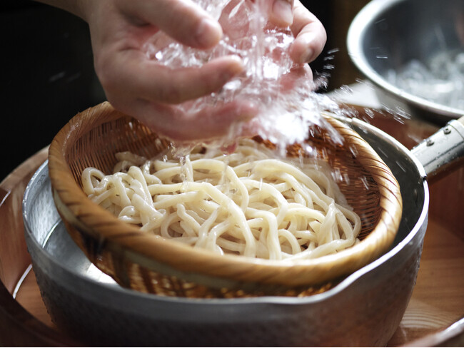 麺・天ぷら・ごはん食べ放題の『武蔵野うどん小麦晴れ』初出店！