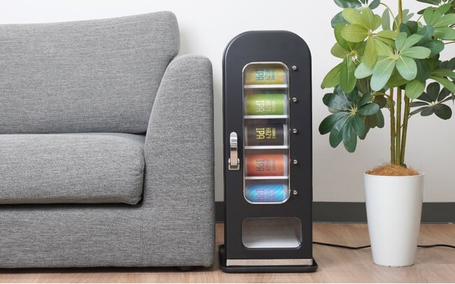 ポチっと押せばガコンと冷えたドリンクが出てくる、