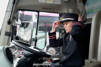 WILLER EXPRESS、高速バスの未来を担う「ハイウェイパイロット」の高卒採用を開始
～自動車免許なしで入社可能、高卒から年収600万円を目指せる新キャリア～