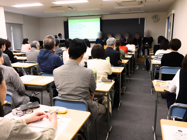 「10年間家にいた僕が今は大学で学んでいます」～河合塾コスモ　OBOG座談会のご案内～