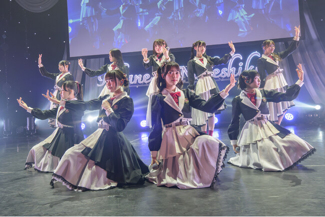 HoneyWorksサウンドプロデュース“高嶺のなでしこ”お披露目から3年―8月20日配信開始の新曲「この世界は嘘でできている」を3rdファンミーティングで初披露！5曲連続配信リリースのラストを飾る