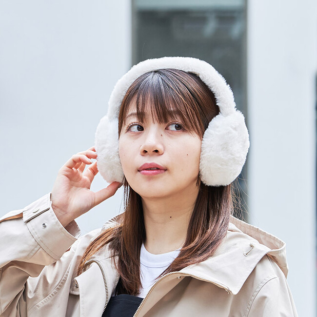 2つに分けて使える話題のシェアカイロを、イヤマフに入れてポカポカに！「耳まであたたかいイヤマフ付 使い捨てないシェアカイロ」がLife on Productsから新発売