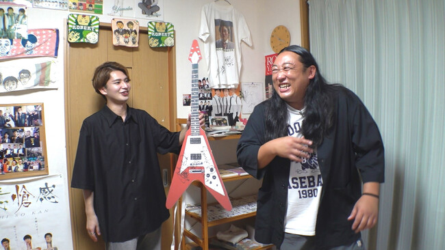 ロバート秋山がやりたい企画を実現する番組　メ～テレ 『秋山の楽しすぎる約30分』“ロバートの元ストーカー”メモ少年の実家でルーツを辿る　秋山「改めてまた怖くなってきた」
