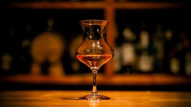 BAR 新宿ウイスキーサロン、金曜・土曜日の昼営業をスタート