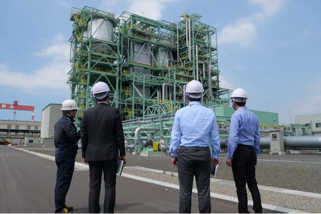 TESSグループ、「佐賀伊万里バイオマス発電所」にてアナリスト向けに発電所の見学会を実施