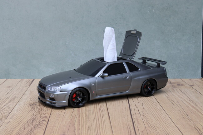 日産スカイラインGT-R（BNR34）のウェットティッシュケースが富士モータ―ミュージアムFan Terraceで取扱い開始