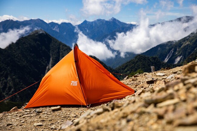 【2025/10/31まで】山で使って選ぶ。カミナモノポール体験レンタル企画を開催！｜finetrack BRAND STORE（ファイントラック）
