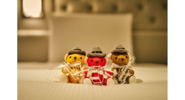 【ヒルトン横浜】開業2周年記念『2周年オリジナルベア付き宿泊プラン』を販売開始