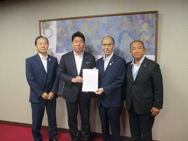 法人県民税及び法人事業税の超過課税の延長について3指定都市合同で神奈川県に対し緊急要請を行いました