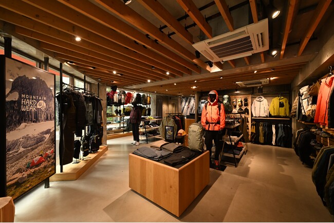 原宿にブランドの世界観を伝える国内唯一の路面店『MOUNTAIN HARDWEAR HARAJUKU』2025年8月29日(金)11:00グランドオープン