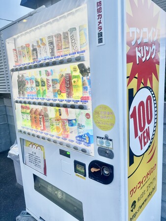 (株)エヌケイワイ、自販機にドライブレコーダーを搭載し、地域の防犯活動に貢献
