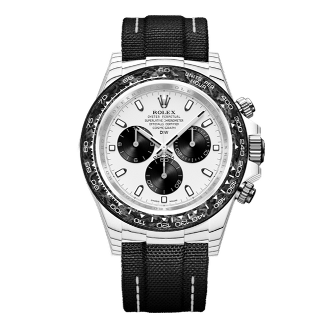 カスタム時計メーカー「DiW」から、希少なホワイトクォーツファイバーを纏い、雪豹を思わせる「CARBON ROLEX DAYTONA Irbis 41mm」が登場。