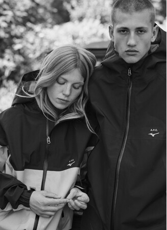 ＜A.P.C.＞2025年9月12日(金)よりA.P.C. Mizunoコラボレーション 第4弾　GORE-TEX 3レイヤーフィールドシェルジャケット発売 9月4日よりオンラインストアで先行予約も